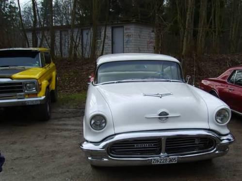 Winternationals weisser Oldsmobile aus den 50ern in Sulgen
