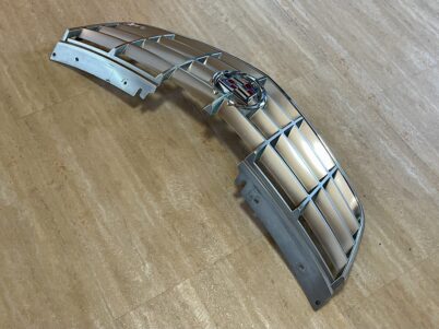 Cadillac DTS Grill von 2006 bis 2011 chrom silber