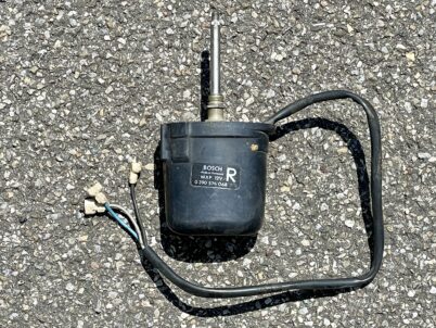 Scheibenwischer Motor Bosch WXP 12 Volt Rechts schwarz